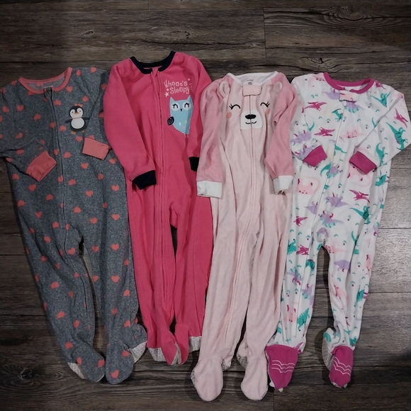 Baby Girl 24 Months Clothes Fall/Winter Capsule Wardrobe Bundle Girl 2T Lot - Picture 3 of 13